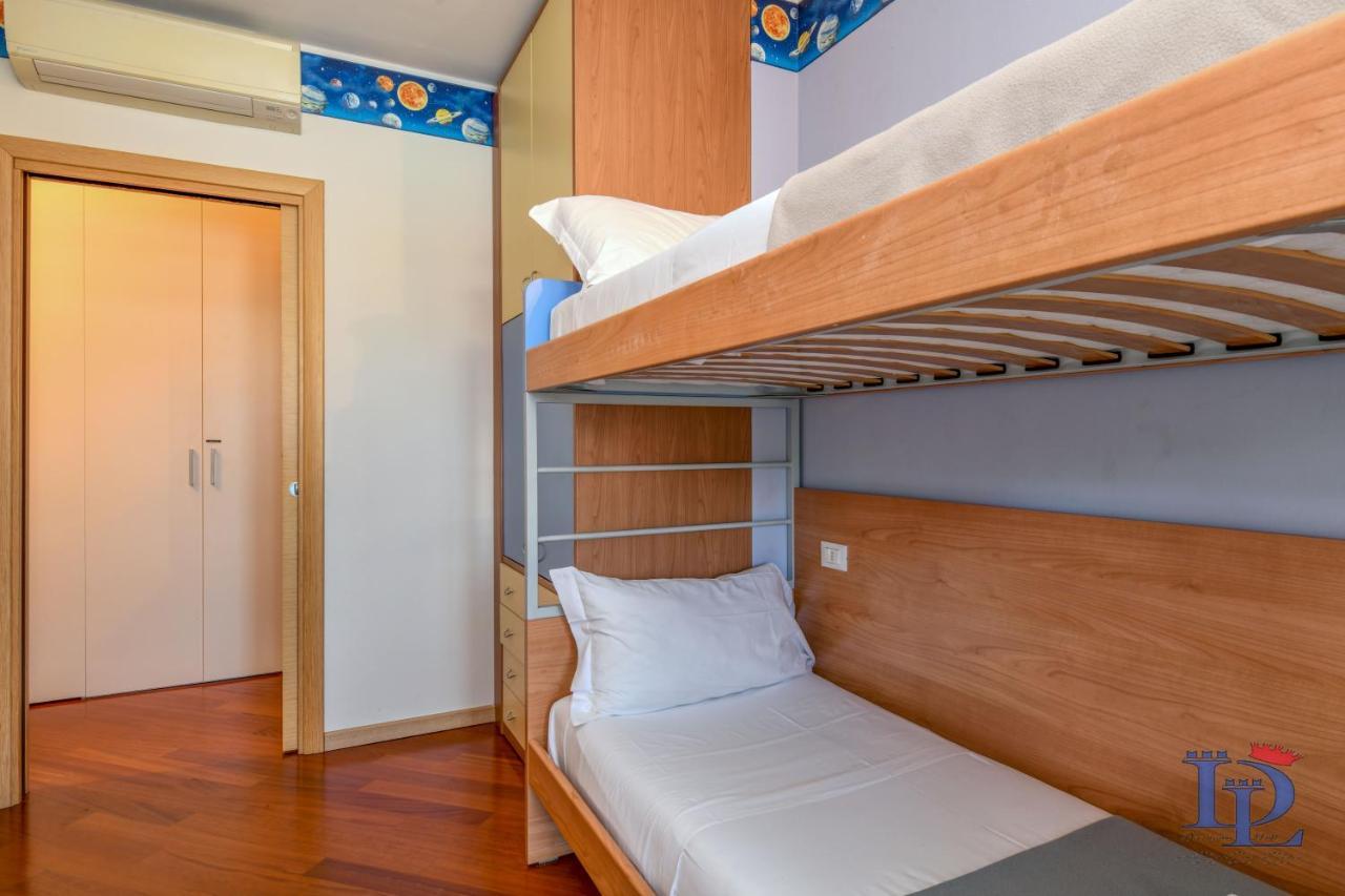 Desenzanoloft Official Partner Marriott Homes & Villas -Butterfly And 5 Pools Family Apartment 代森扎诺-德尔加达 外观 照片